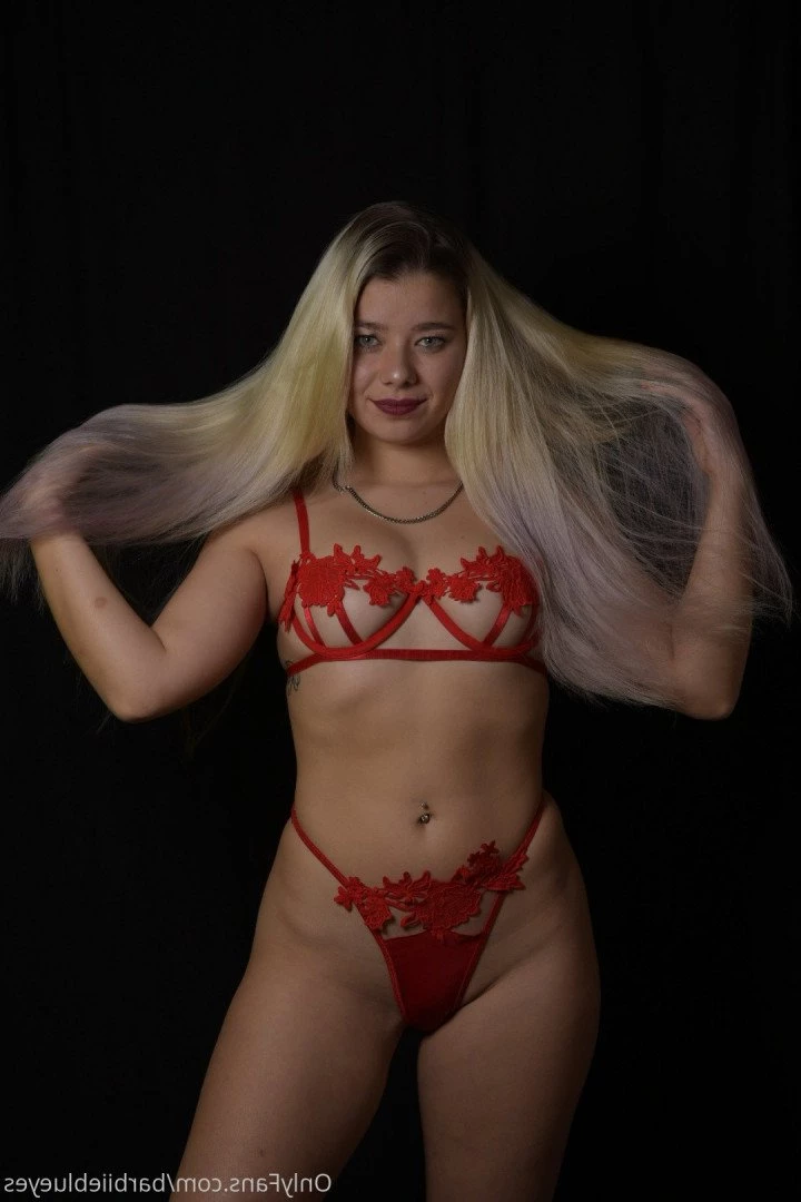 Roxy [ barbiieblueyes ] Onlyfans leaked photo 5229464 on Hotleaks.tv