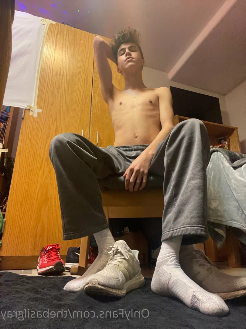 basil gray [ basilgray ] Onlyfans leaked photo 7857614 on Hotleaks.tv