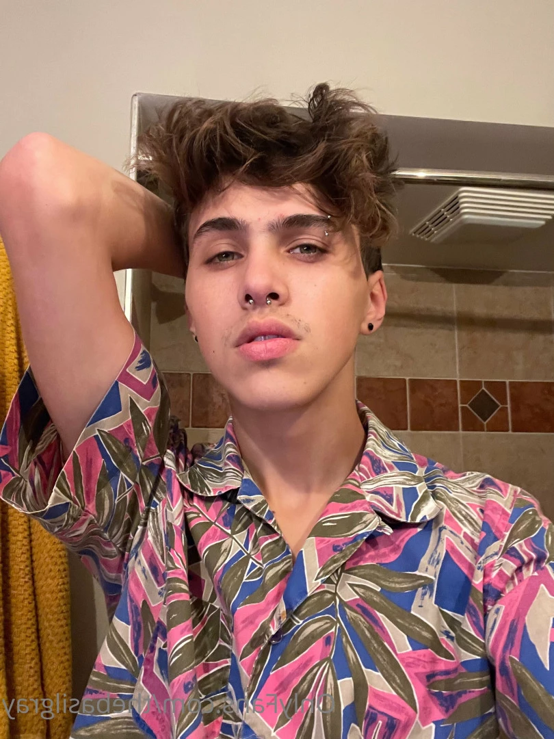 basil gray [ basilgray ] Onlyfans leaked photo 7857637 on Hotleaks.tv
