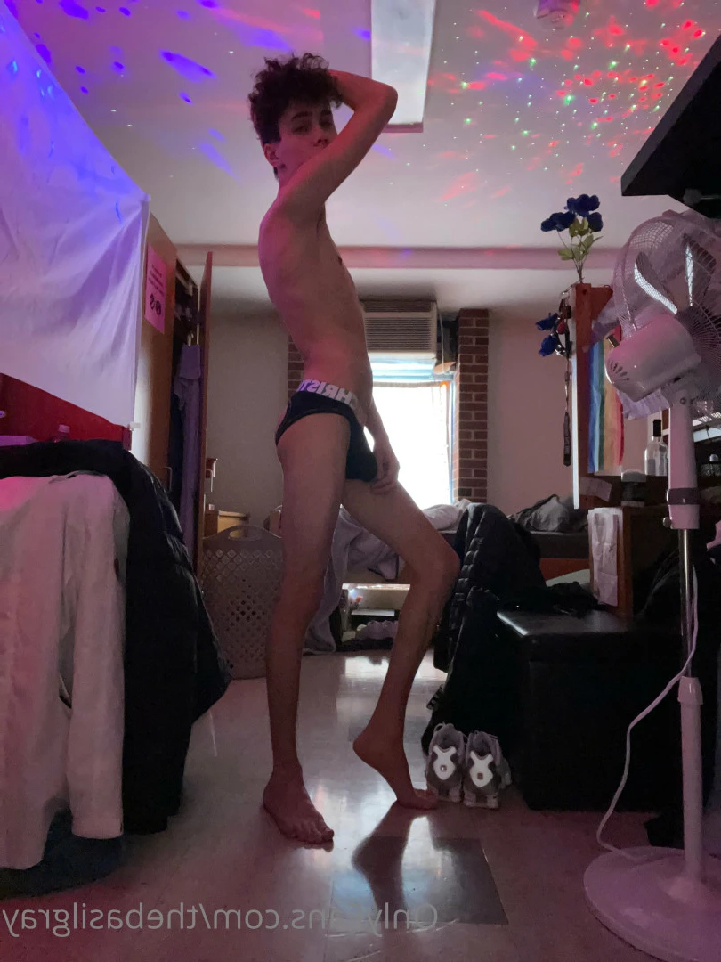basil gray [ basilgray ] Onlyfans leaked photo 7857921 on Hotleaks.tv