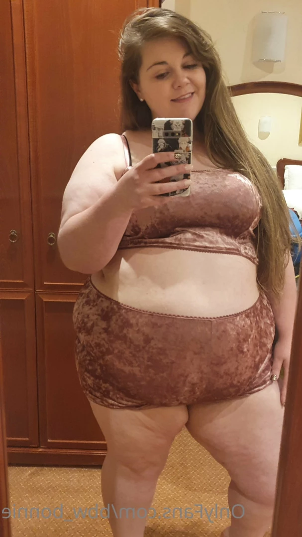 🍕🐳BBWBonnie🐖💖 [ bbw_bonnie ] Onlyfans leaked photo 13851021 on Hotleaks.tv