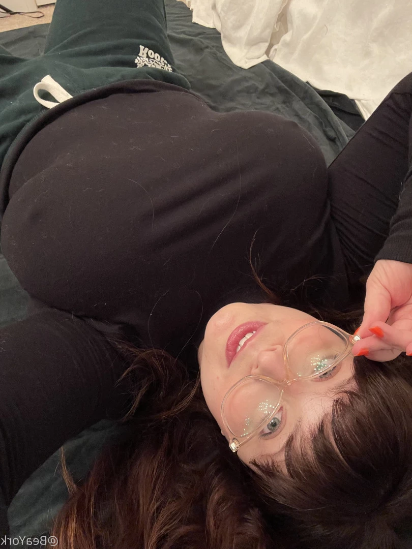 Bea York [ beayork ] Onlyfans leaked photo 5930808 on Hotleaks.tv