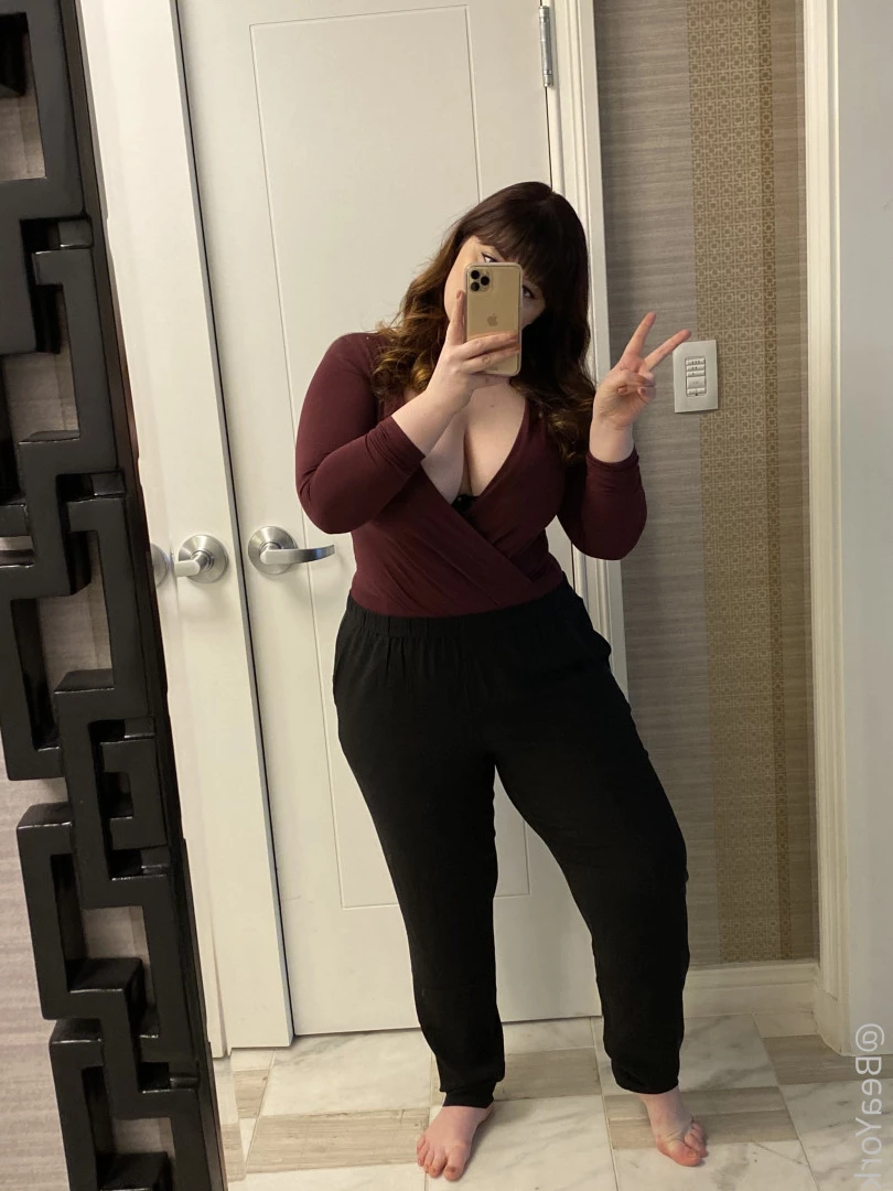 Bea York [ beayork ] Onlyfans leaked photo 5949895 on Hotleaks.tv
