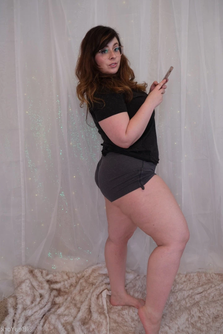 Bea York [ beayork ] Onlyfans leaked photo 5950287 on Hotleaks.tv