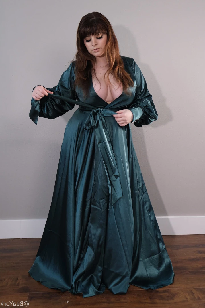 Bea York [ beayork ] Onlyfans leaked photo 5952410 on Hotleaks.tv