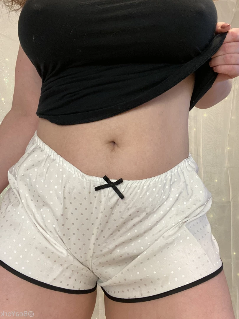 Bea York [ beayork ] Onlyfans leaked photo 5966074 on Hotleaks.tv