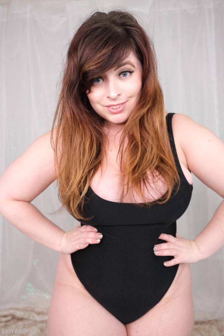 Bea York [ beayork ] Onlyfans leaked photo 5968848 on Hotleaks.tv