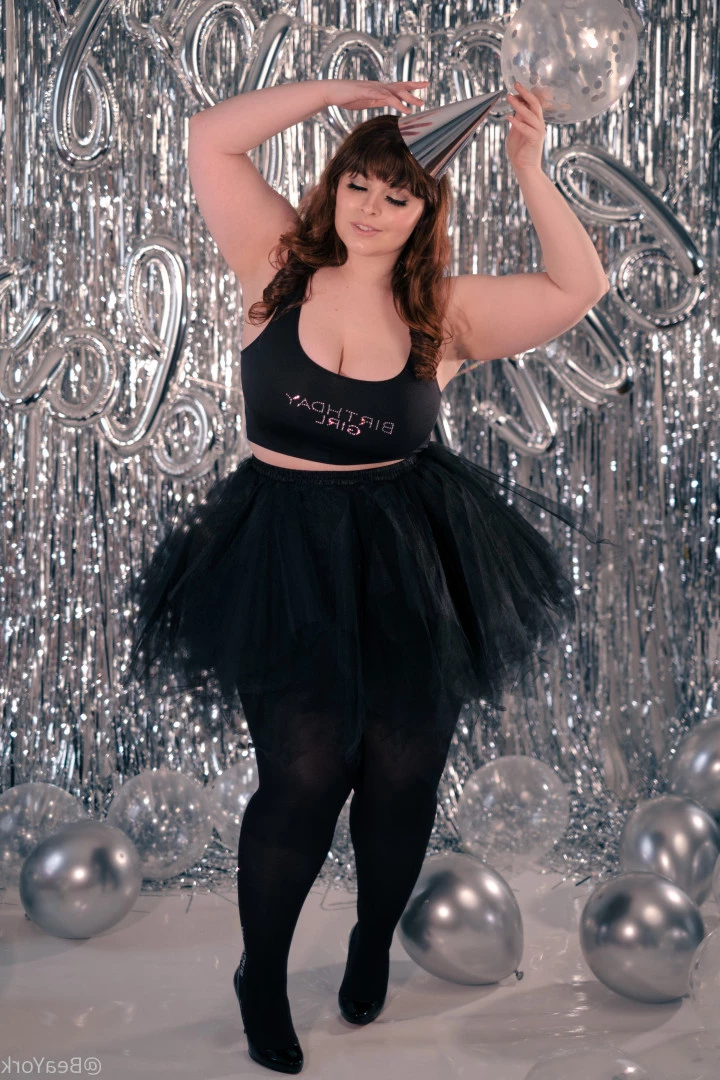 Bea York [ beayork ] Onlyfans leaked photo 5974754 on Hotleaks.tv
