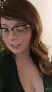 Bea York [ beayork ] Onlyfans leaked video 8743685 on Hotleaks.tv