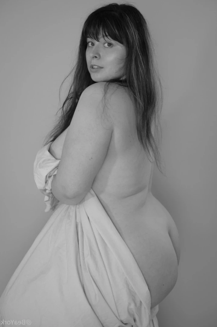 Bea York [ beayork ] Onlyfans leaked photo 10860251 on Hotleaks.tv