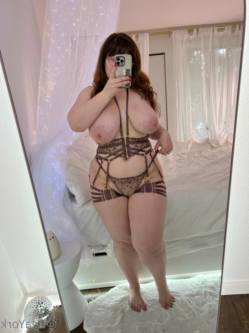 Bea York [ beayork ] Onlyfans leaked photo 11820229 on Hotleaks.tv
