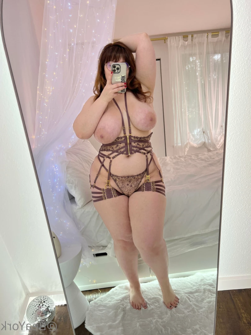 Bea York [ beayork ] Onlyfans leaked photo 12506693 on Hotleaks.tv