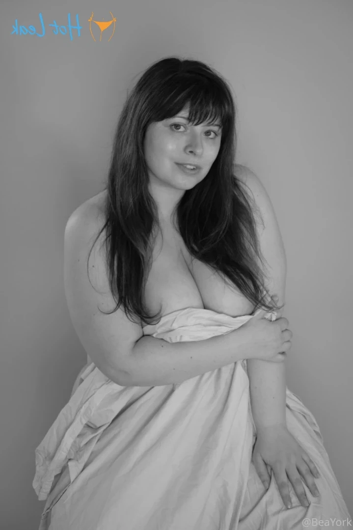 Bea York [ beayork ] Onlyfans leaked photo 12624565 on Hotleaks.tv