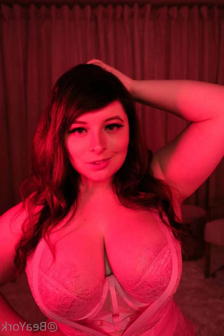 Bea York [ beayork ] Onlyfans leaked photo 12849037 on Hotleaks.tv