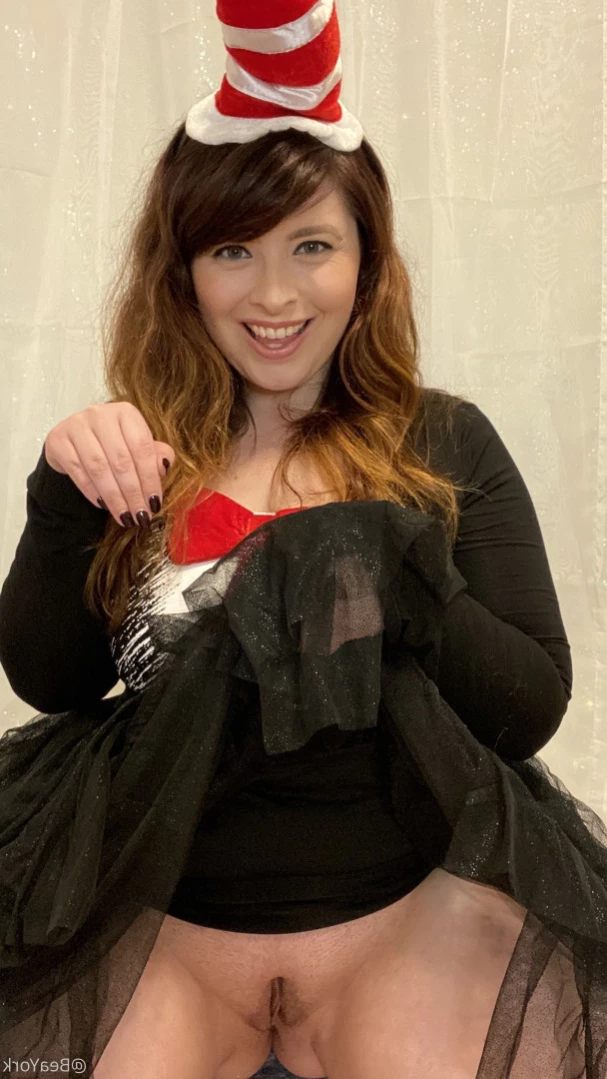 Bea York [ beayork ] Onlyfans leaked photo 13084852 on Hotleaks.tv