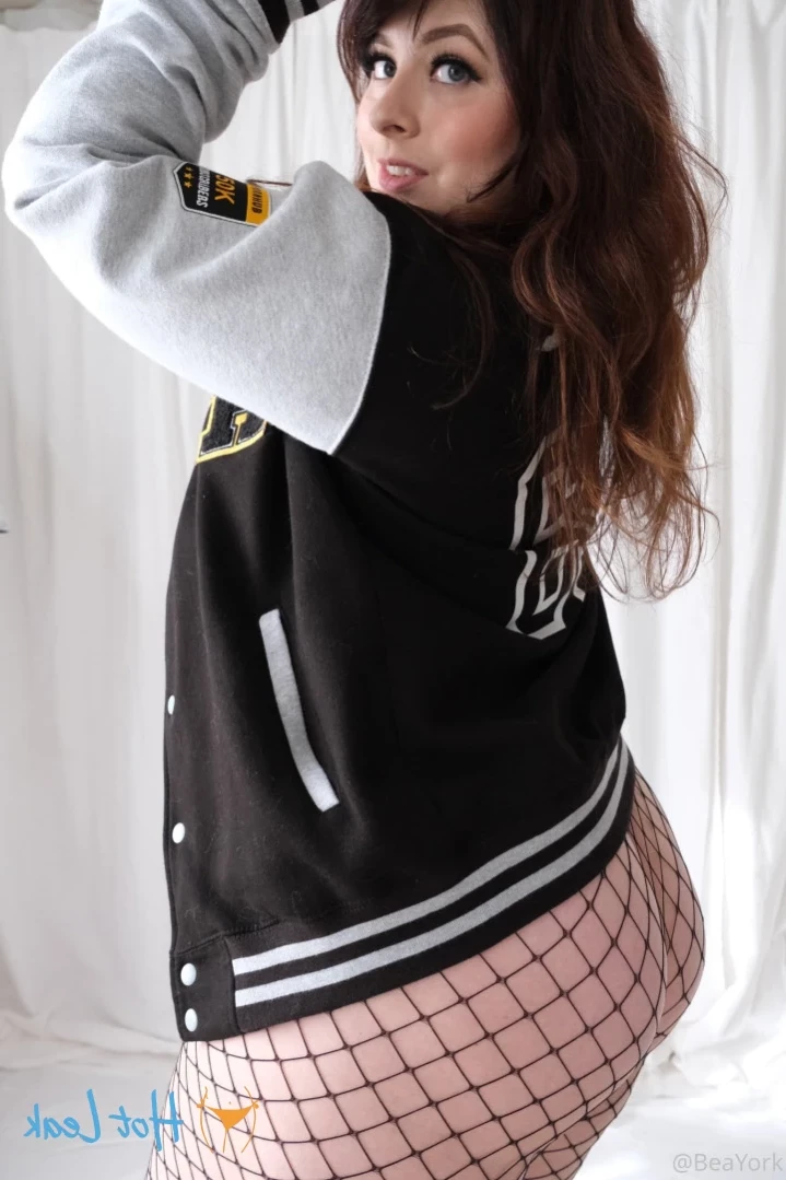 Bea York [ beayork ] Onlyfans leaked photo 13398260 on Hotleaks.tv