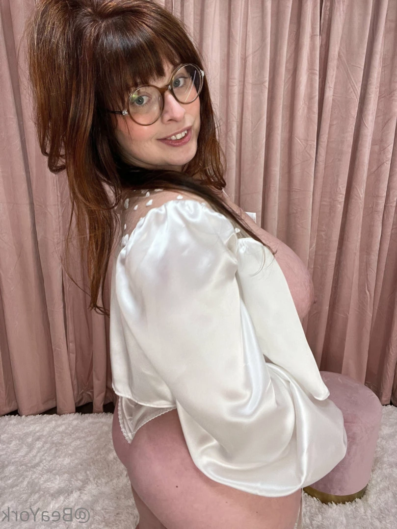 Bea York [ beayork ] Onlyfans leaked photo 14163001 on Hotleaks.tv