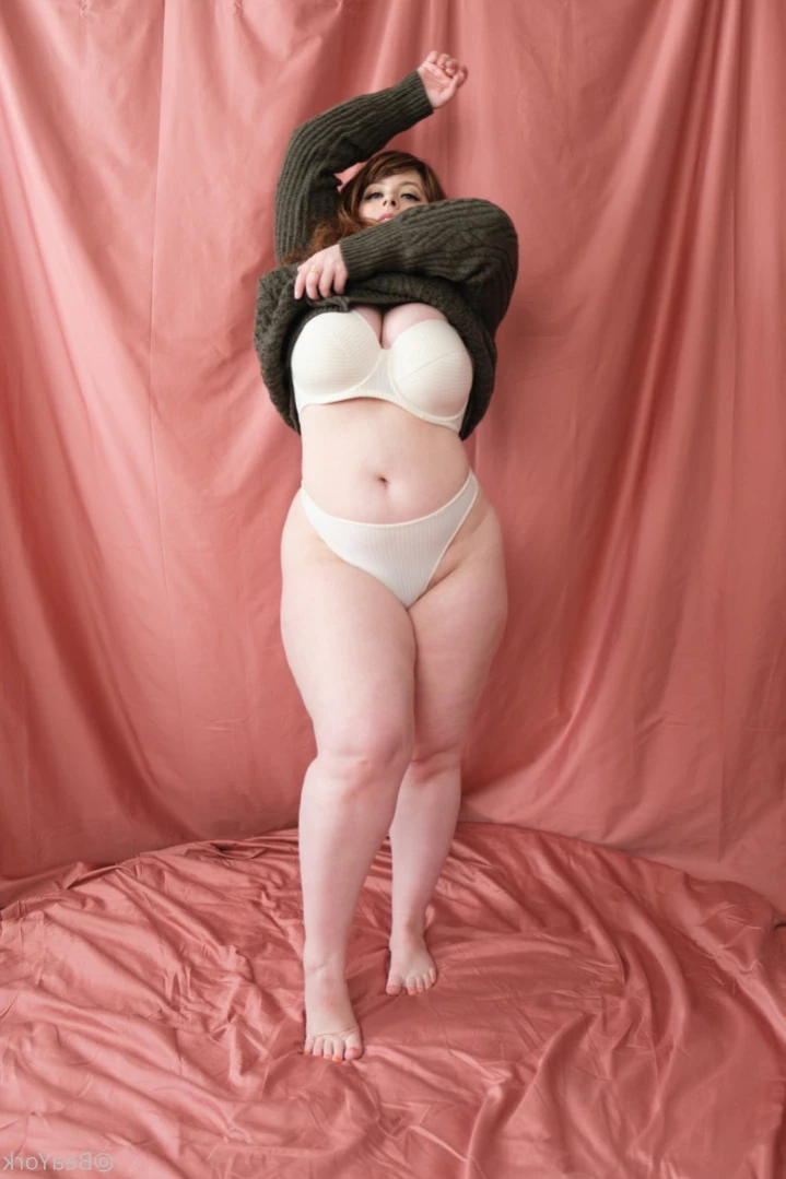 Bea York [ beayork ] Onlyfans leaked photo 15025972 on Hotleaks.tv
