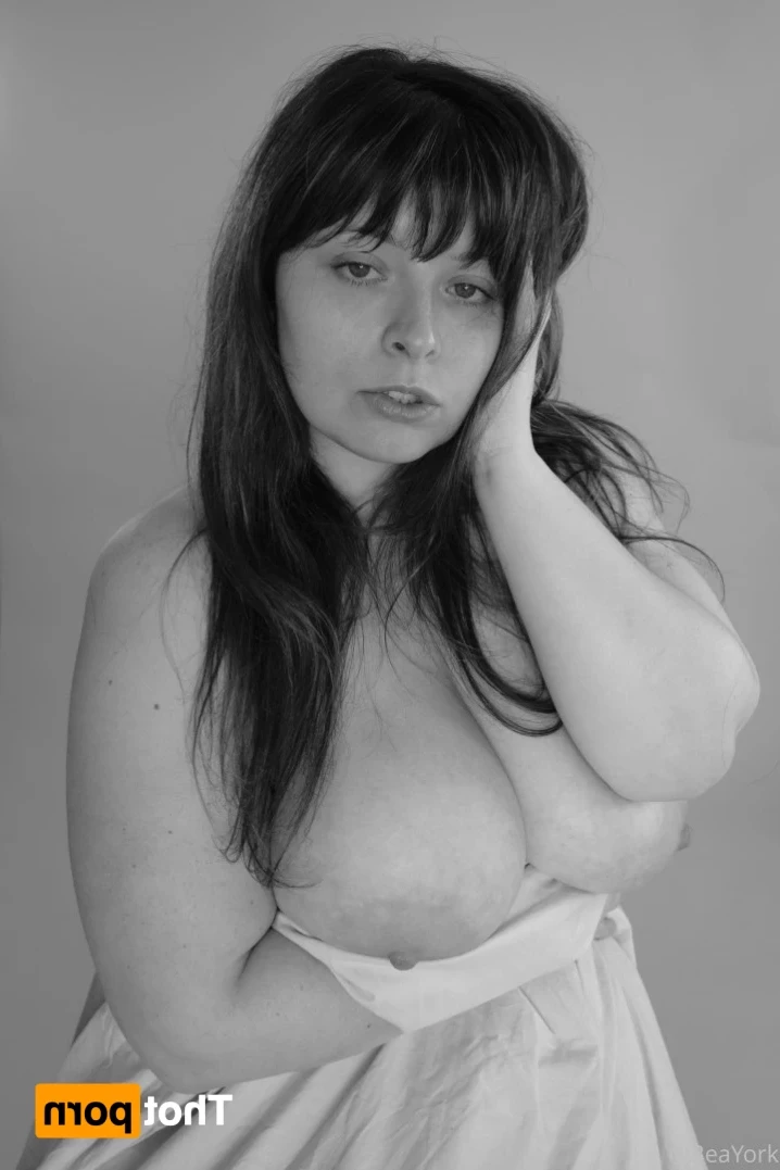 Bea York [ beayork ] Onlyfans leaked photo 16125567 on Hotleaks.tv
