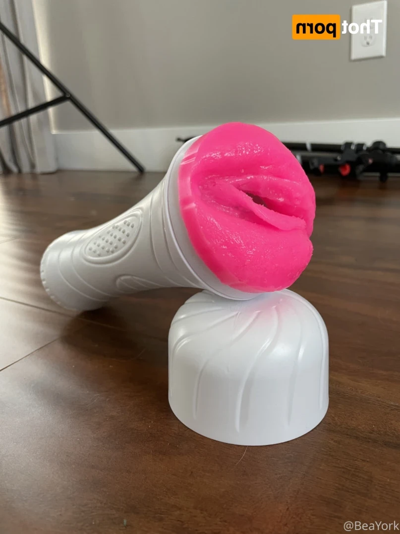 Bea York [ beayork ] Onlyfans leaked photo 16128032 on Hotleaks.tv