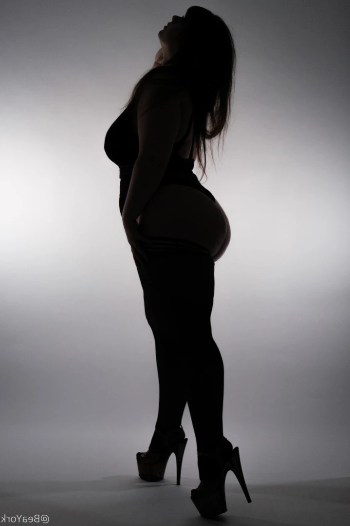 Bea York [ beayork ] Onlyfans leaked photo 16129695 on Hotleaks.tv