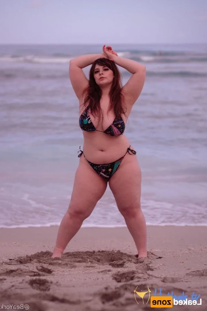 Bea York [ beayork ] Onlyfans leaked photo 16130815 on Hotleaks.tv