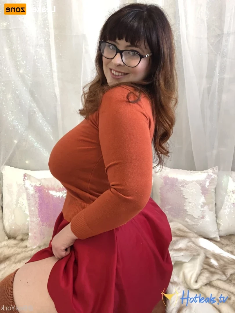 Bea York [ beayork ] Onlyfans leaked photo 16146340 on Hotleaks.tv