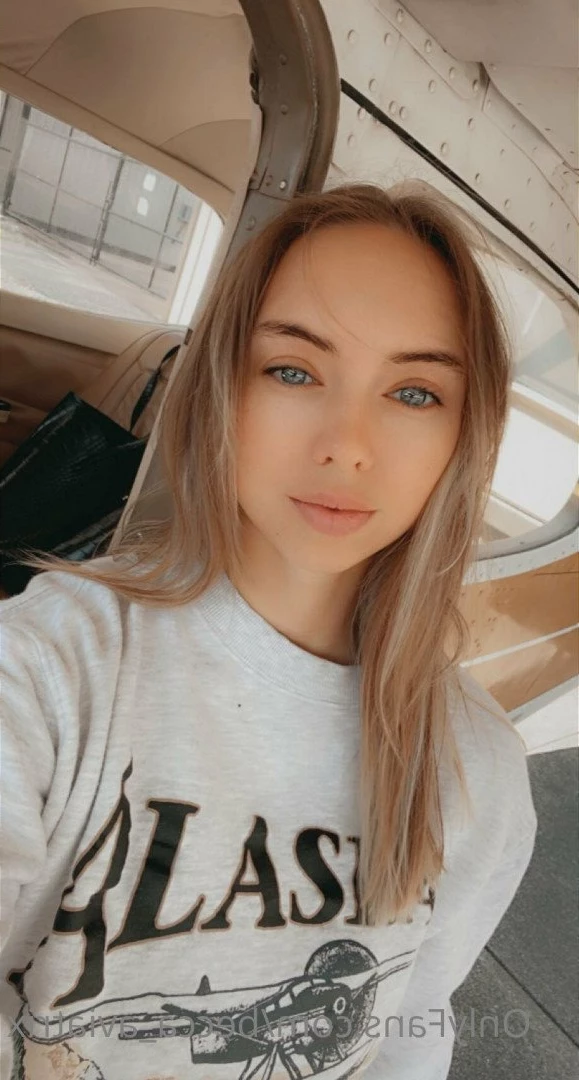 becca_aviatrix Onlyfans leaked photo 5240729 on Hotleaks.tv