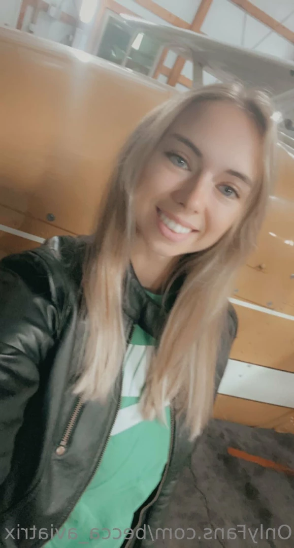 becca_aviatrix Onlyfans leaked photo 12448529 on Hotleaks.tv