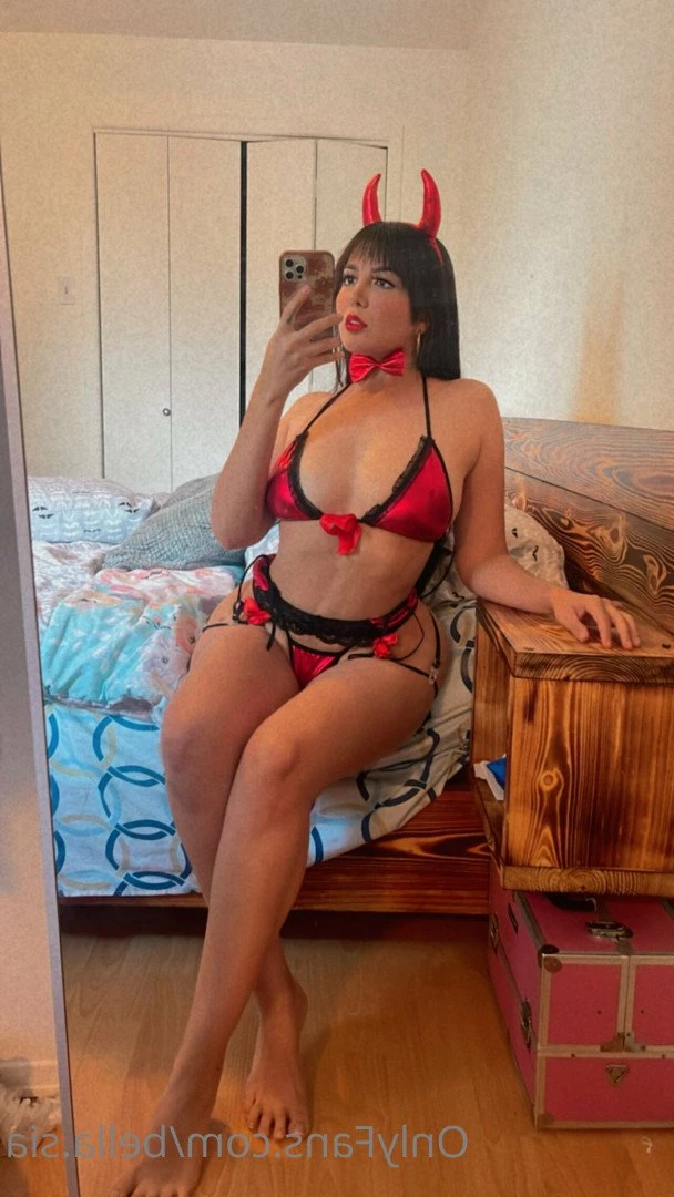Bella Sia [ bella.sia ] Onlyfans leaked photo 5238143 on Hotleaks.tv