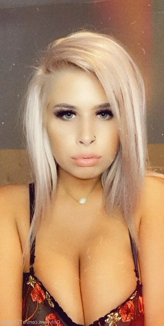 Gabrielle ⚡️ [ gabs_handly ] Onlyfans leaked photo 434681 on Hotleaks.tv