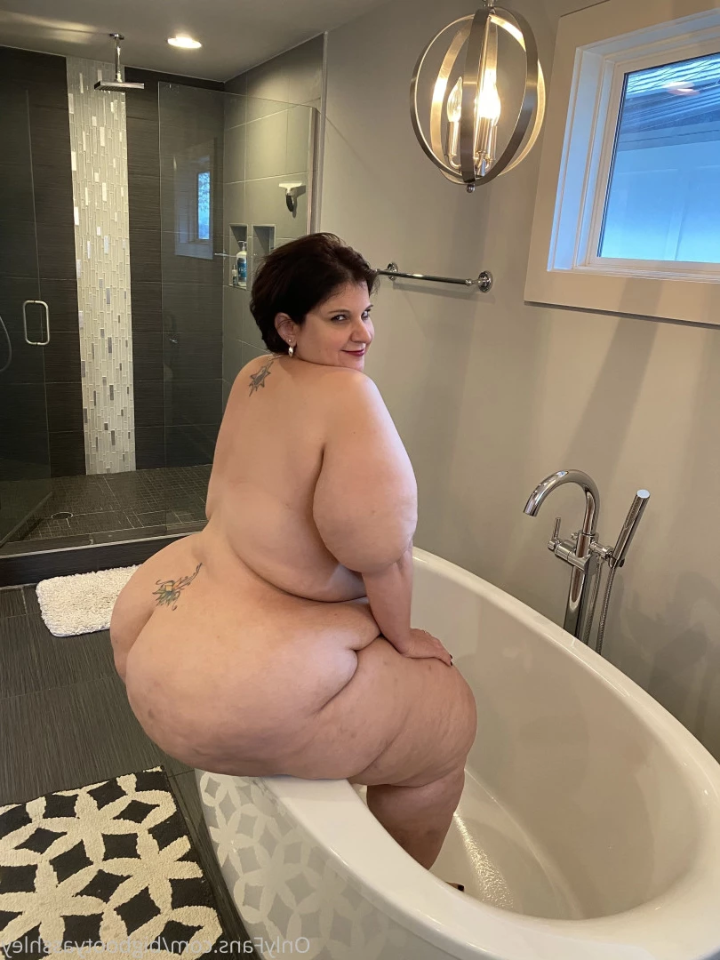 Big Booty Asshley [ bigbootyasshley ] Onlyfans leaked photo 5901266 on Hotleaks.tv