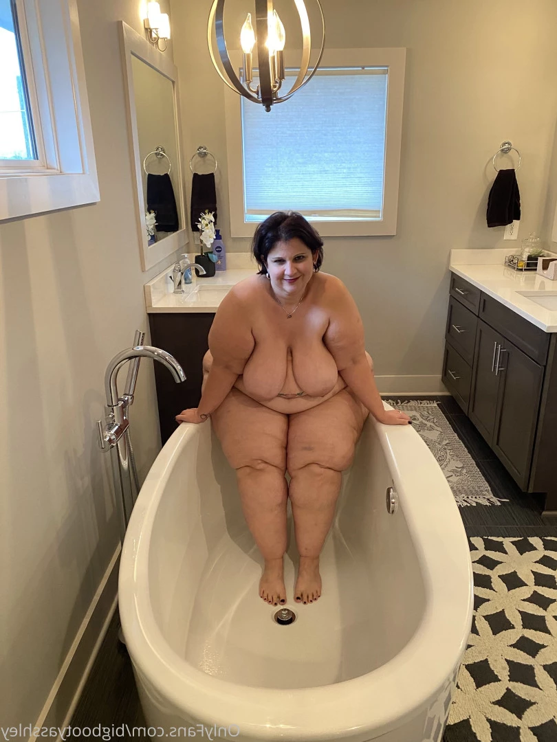 Big Booty Asshley [ bigbootyasshley ] Onlyfans leaked photo 5905326 on Hotleaks.tv