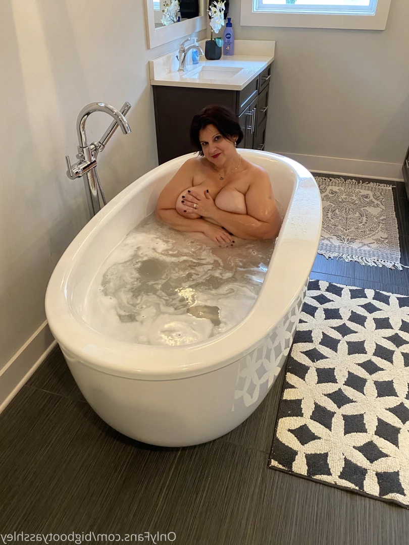 Big Booty Asshley [ bigbootyasshley ] Onlyfans leaked photo 5908230 on Hotleaks.tv