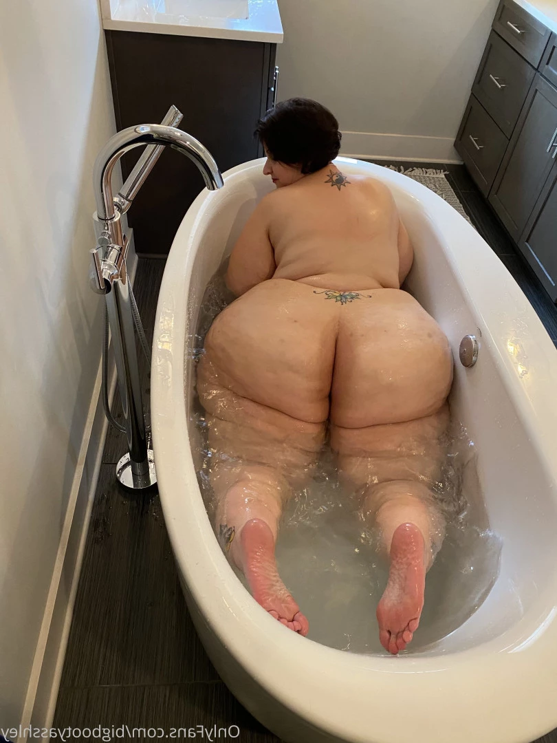 Big Booty Asshley [ bigbootyasshley ] Onlyfans leaked photo 5909806 on Hotleaks.tv