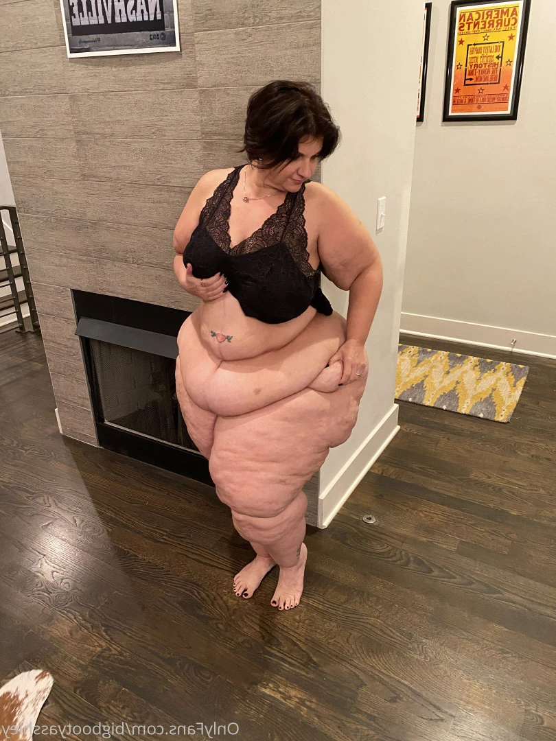 Big Booty Asshley [ bigbootyasshley ] Onlyfans leaked photo 5910848 on Hotleaks.tv