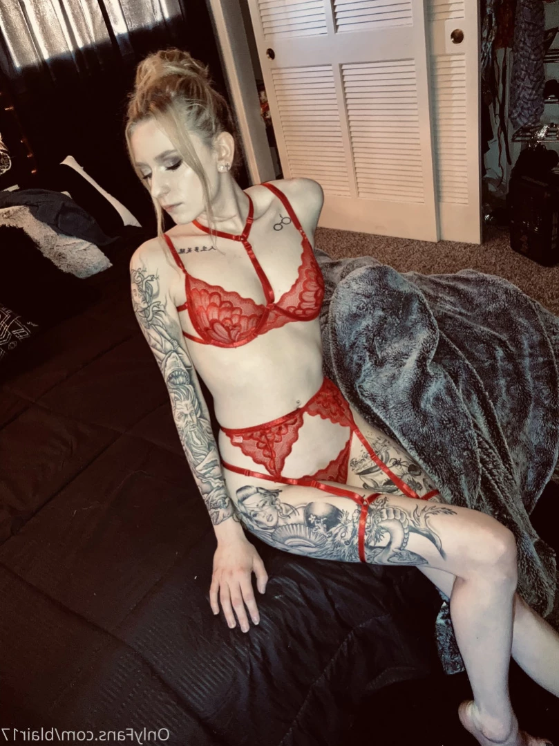 Autumn [ blair17 ] Onlyfans leaked photo 12940655 on Hotleaks.tv