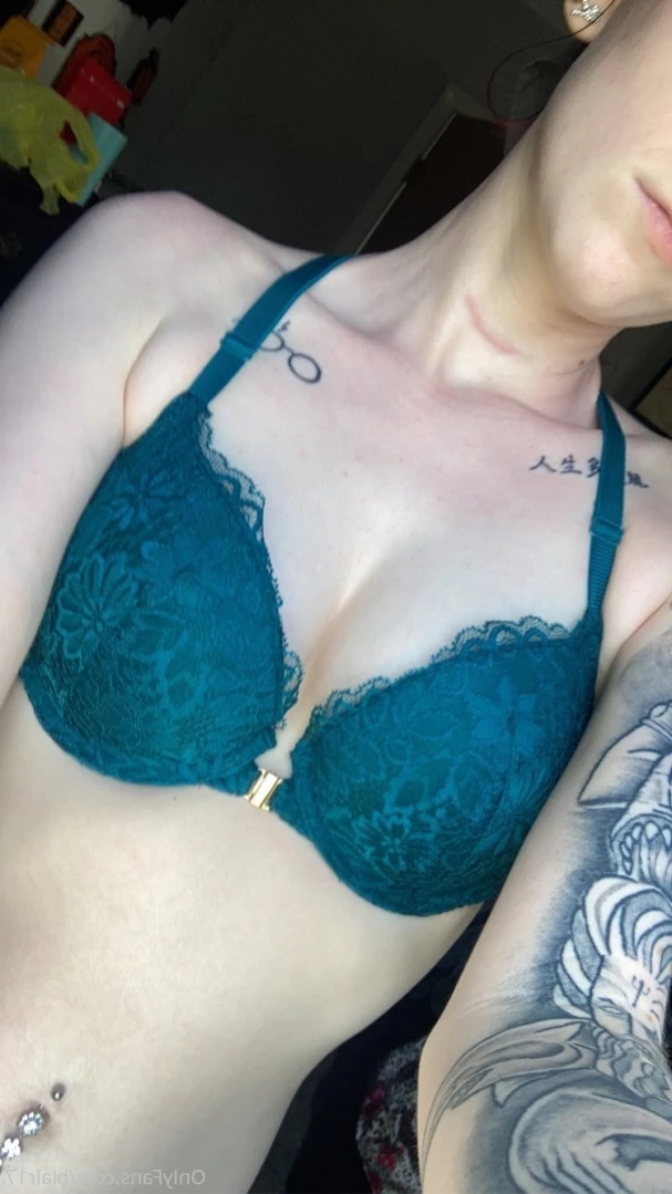 Autumn [ blair17 ] Onlyfans leaked photo 12944967 on Hotleaks.tv