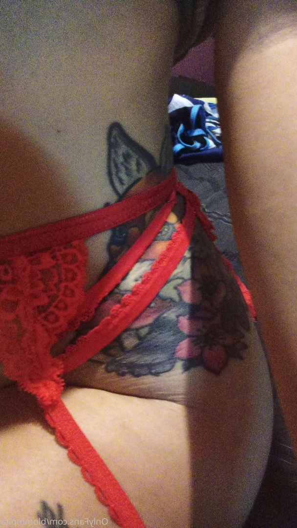 Month of my birthday 🎂 🎉🐩✨ [ blommpita ] Onlyfans leaked photo 5657723 on Hotleaks.tv