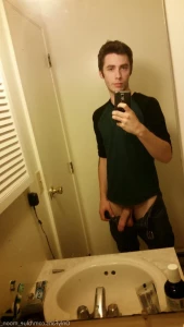 5881889