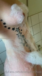 4982563