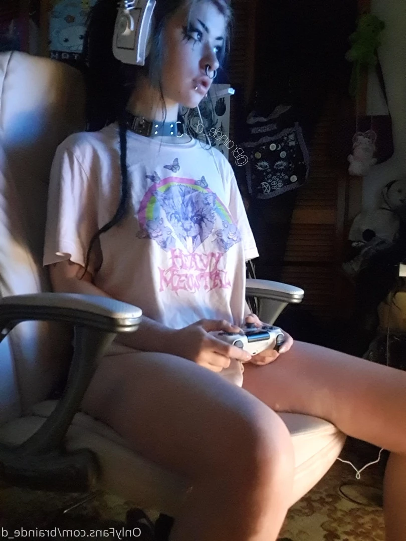 On Break !!! [ bunni_brain ] Onlyfans leaked photo 5848211 on Hotleaks.tv
