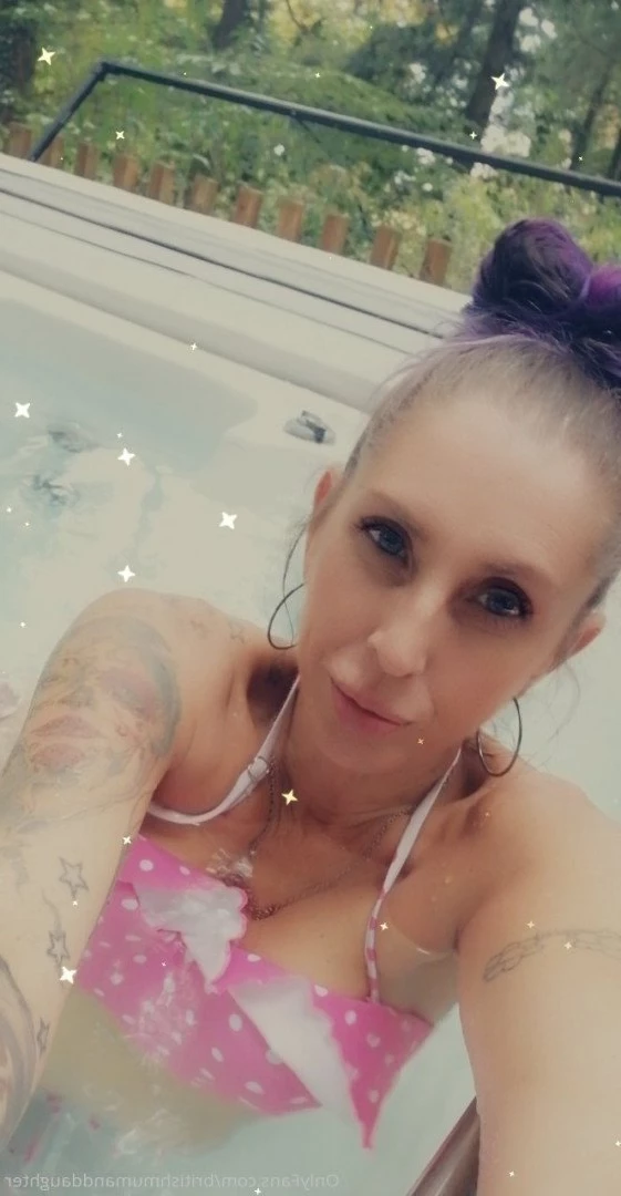 ‼️Mum &amp; Daughter 🙀 [ britishmumanddaughter ] Onlyfans leaked photo 5183518 on Hotleaks.tv