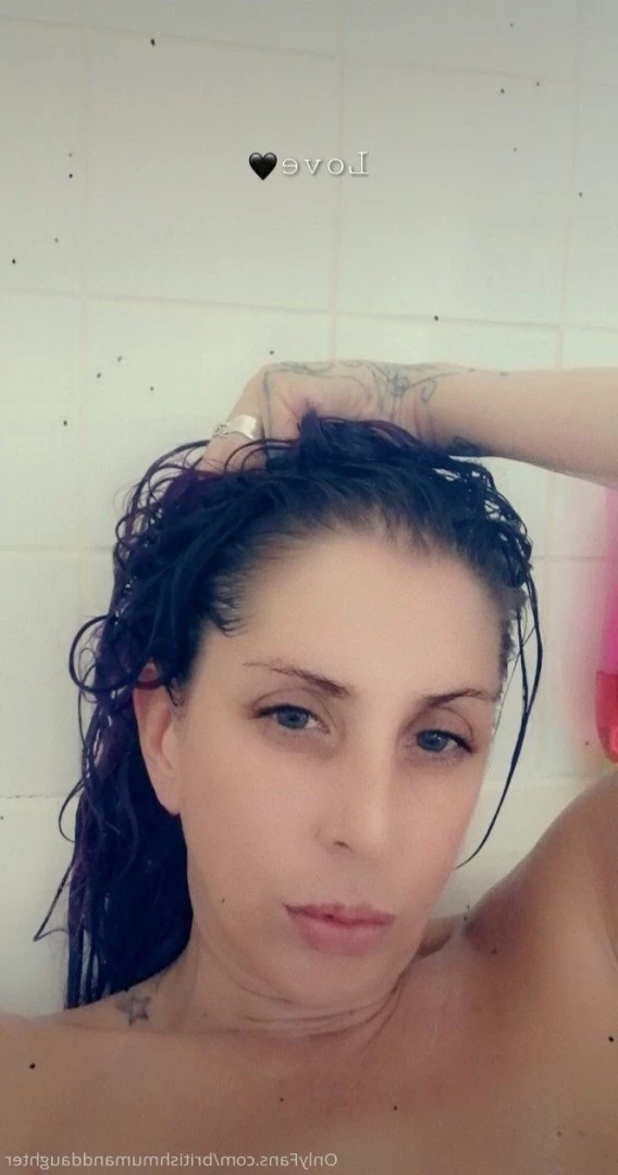 ‼️Mum &amp; Daughter 🙀 [ britishmumanddaughter ] Onlyfans leaked photo 5183549 on Hotleaks.tv