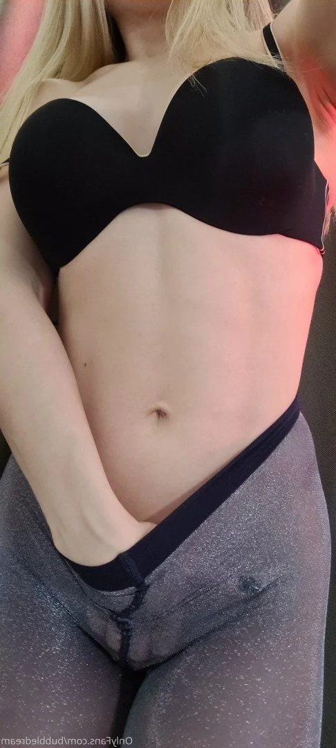 Kerry [ blondehottiekerry ] Onlyfans leaked photo 5198364 on Hotleaks.tv