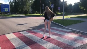 4985884