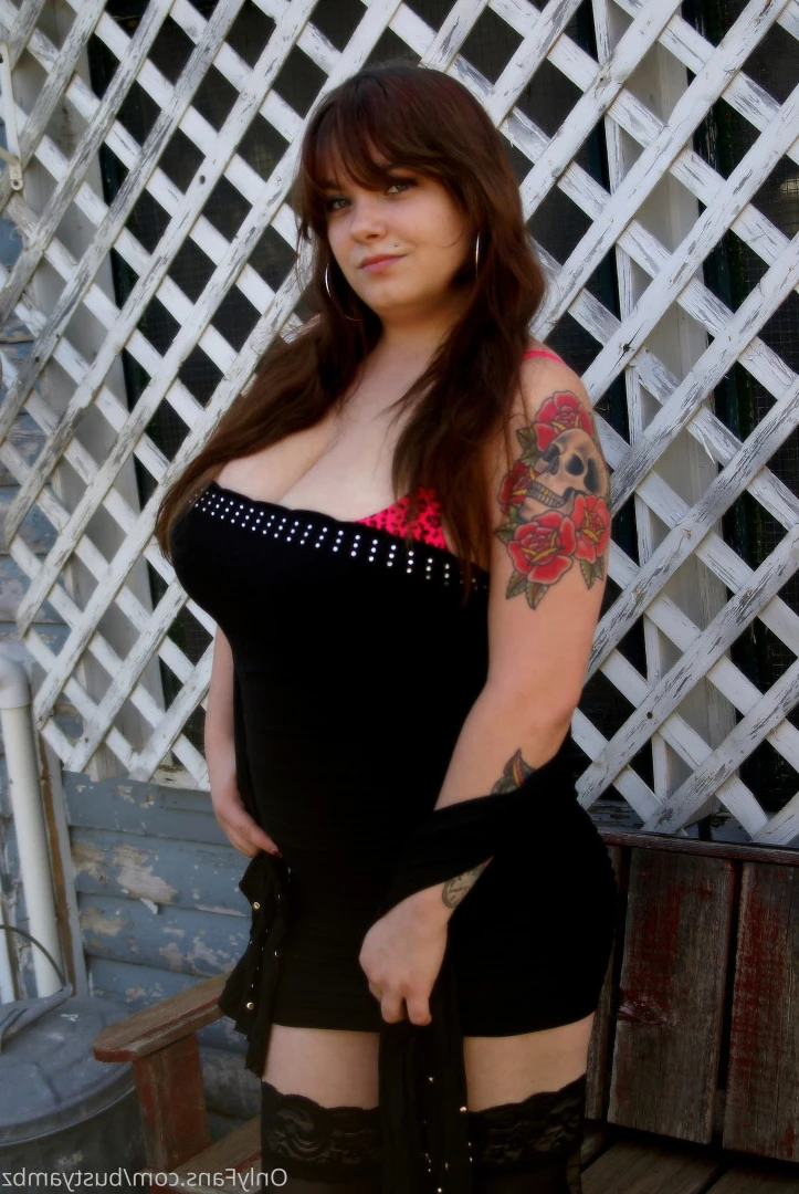 Busty Ambz [ bustyambz ] Onlyfans leaked photo 9256445 on Hotleaks.tv