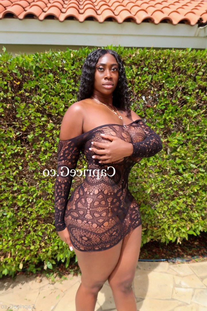 💕 𝗙𝗲𝘁𝗶𝘀𝗵 𝗙𝗿𝗶𝗲𝗻𝗱𝗹𝘆 💕 [ capriceg92 ] Onlyfans leaked photo 5154973 on Hotleaks.tv