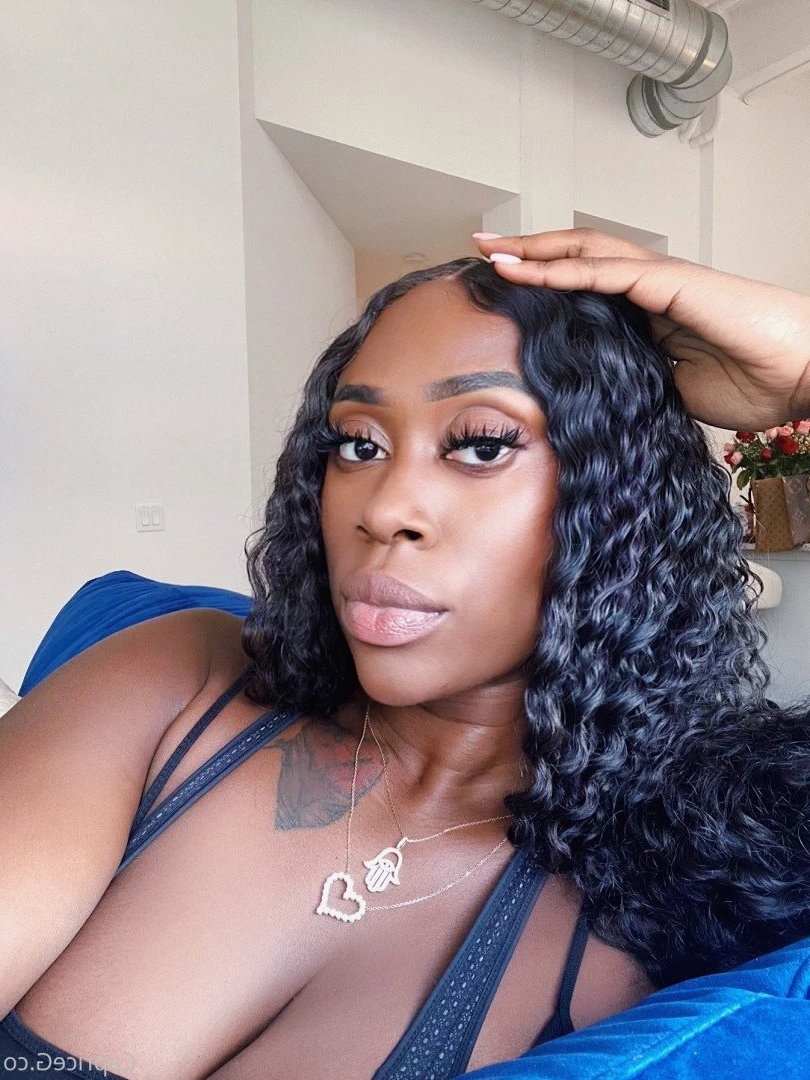 💕 𝗙𝗲𝘁𝗶𝘀𝗵 𝗙𝗿𝗶𝗲𝗻𝗱𝗹𝘆 💕 [ capriceg92 ] Onlyfans leaked photo 5155784 on Hotleaks.tv