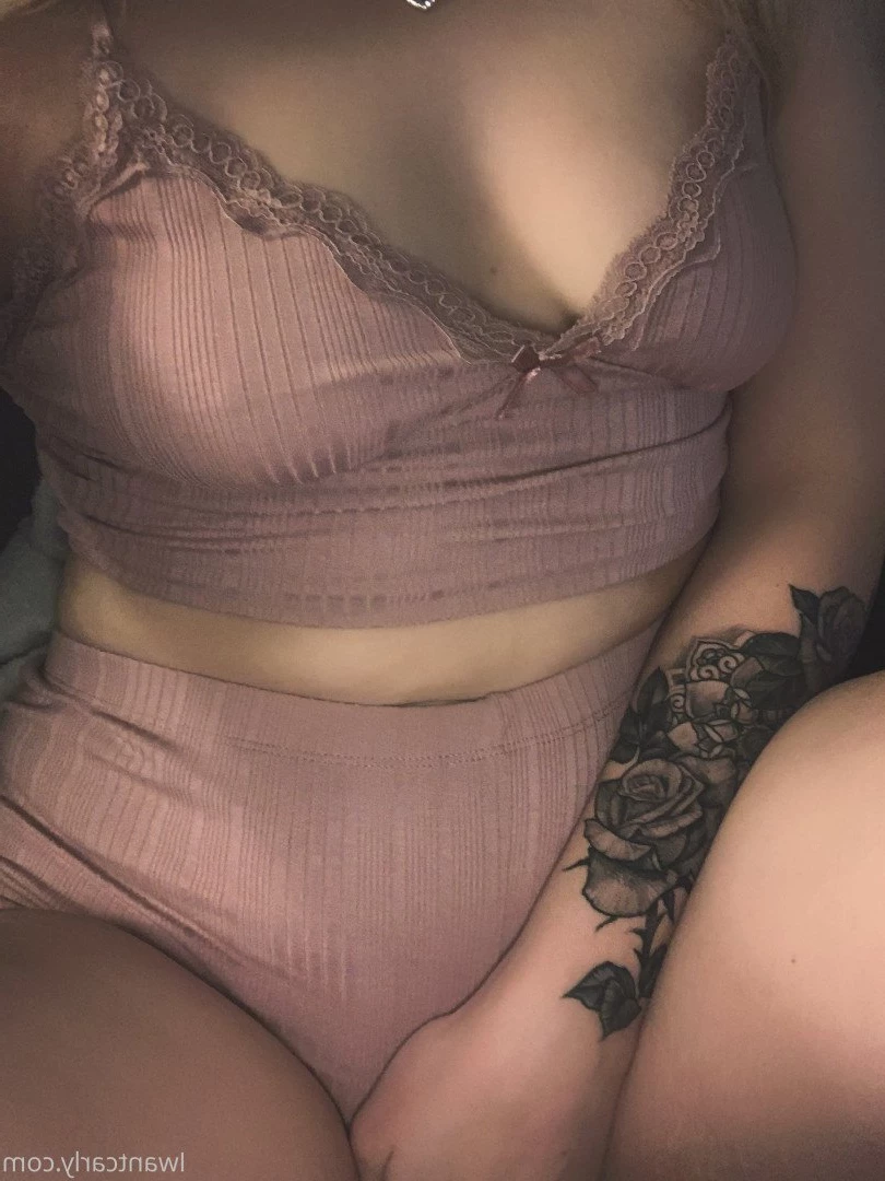 𝑪𝒂𝒓𝒍𝒚 𝑹𝒂𝒆 💦❤️‍🔥  ᵐⁱˡᶠ ⁿᵉⁱᵍʰᵇᵒʳ [ carlyraeofficial ] Onlyfans leaked photo 5215756 on Hotleaks.tv